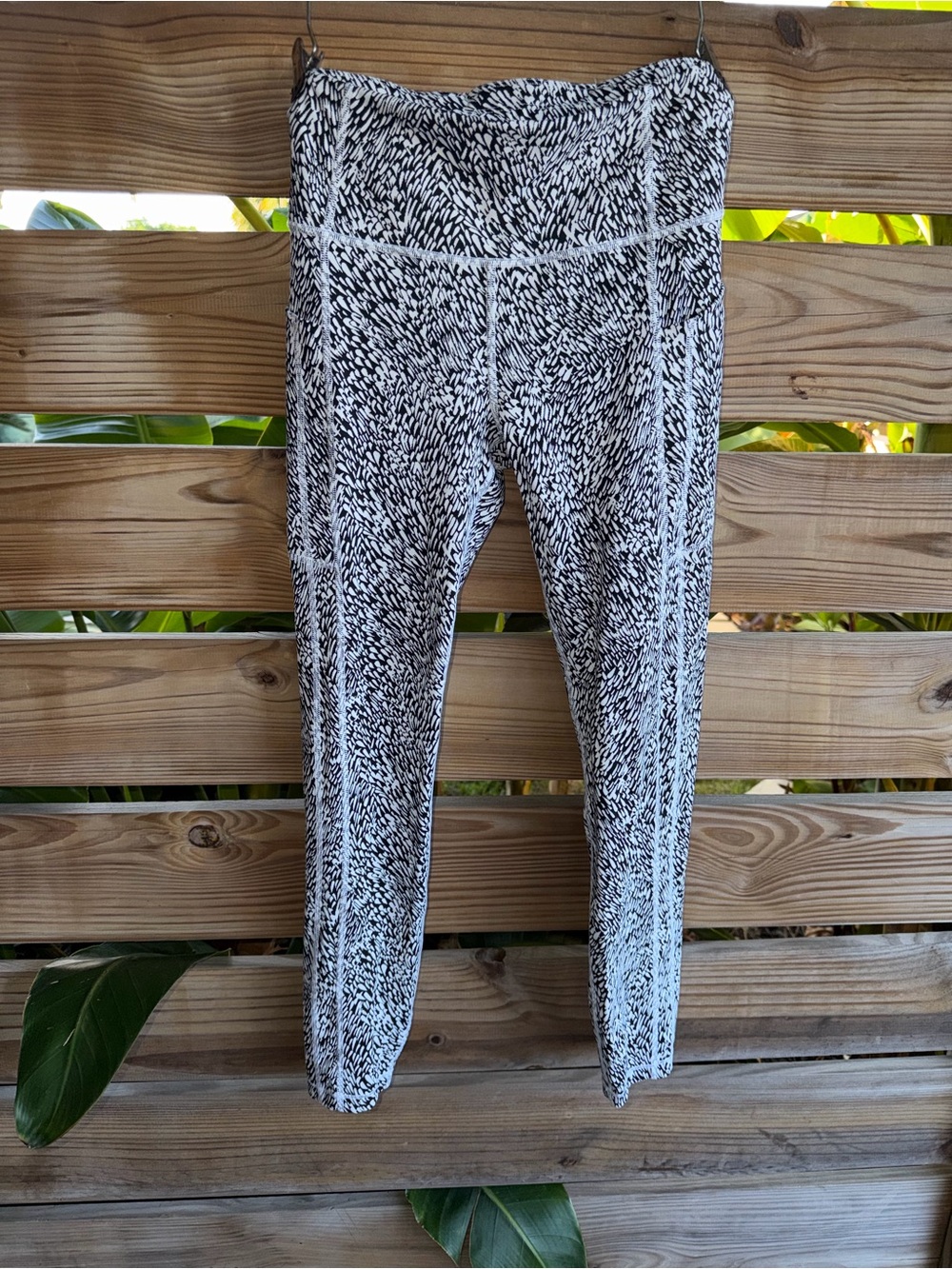 Athleta Black & White Printed Leggings